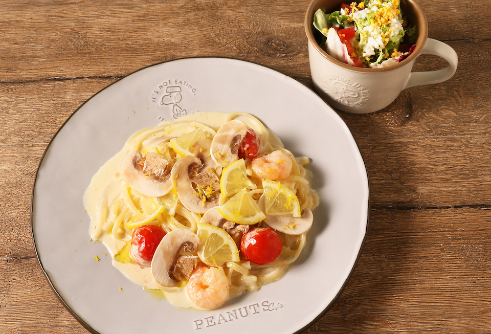ホワイトマッシュルームと海老のレモンクリームソースパスタ