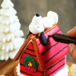 クリスマスにスヌーピーのヘクセンハウスを作ろう！「PEANUTS Cafe 中目黒」、「PEANUTS DINER 横浜」でワークショップ開催！