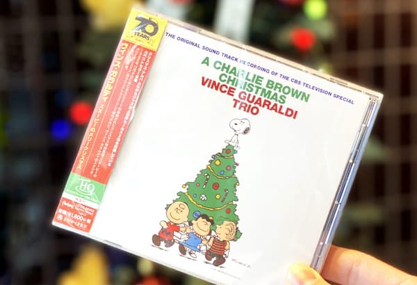 ジャズの名盤『スヌーピーのメリークリスマス』と「PEANUTS Cafe」がコラボレーション！