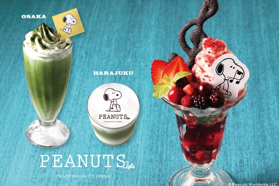 『PEANUTS Cafe SUNNY SIDE kitchen(原宿)・大阪』にて、グラミー受賞アーティスト、Laufey(レイヴェイ)とのコラボレーションメニューが登場！