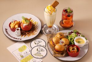 PEANUTS Cafeブランドの“10周年”を記念したメニュー第1弾が登場！