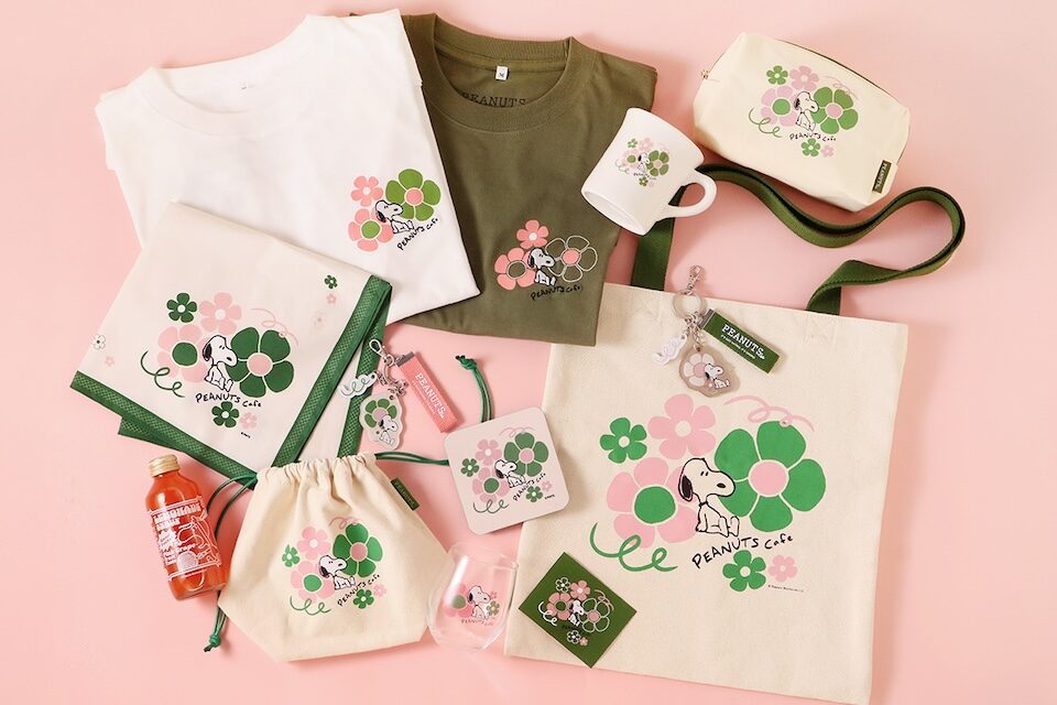 “母の日”やギフトにもおすすめ！ナチュラルなフラワーデザインをあしらったスヌーピーのアソートポーチが登場！