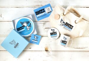 8月10日はスヌーピーのバースデー！ “HAPPY BIRTHDAY SNOOPY 2026”をテーマにしたグアイテムが登場！