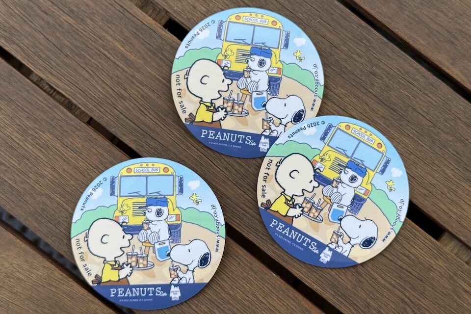 【期間限定】PEANUTS Cafe、SNOOPY TOWN Shopを巡って特別な『マグネットステッカー』をGETしよう!!
