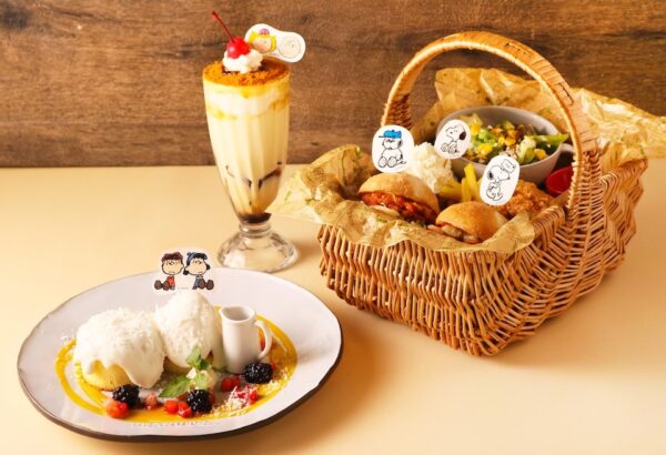 「PEANUTS Cafe スヌーピーミュージアム(南町田)」にて、スヌーピーミュージアムの企画展「Siblings are Wonderfulきょうだいって、いいな」やシーズンイベント「ハッピー・ハロウィーン」に連動したメニューが登場!
