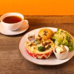 【期間限定】コミックに登場する、スヌーピーとライナスの「かぼちゃ大王」をモチーフにした、シーズナルメニューが登場！